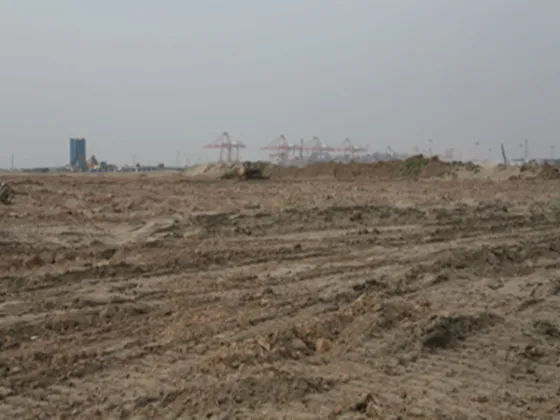 宅基地是松软的地基怎么办阿。