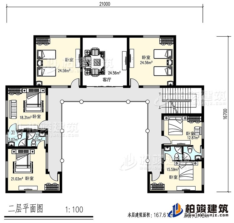 二层：6卧室，4卫生间，客厅